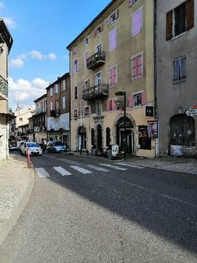 Joyeuse, Superbe Appartement D'Environs 30M2. エクステリア 写真